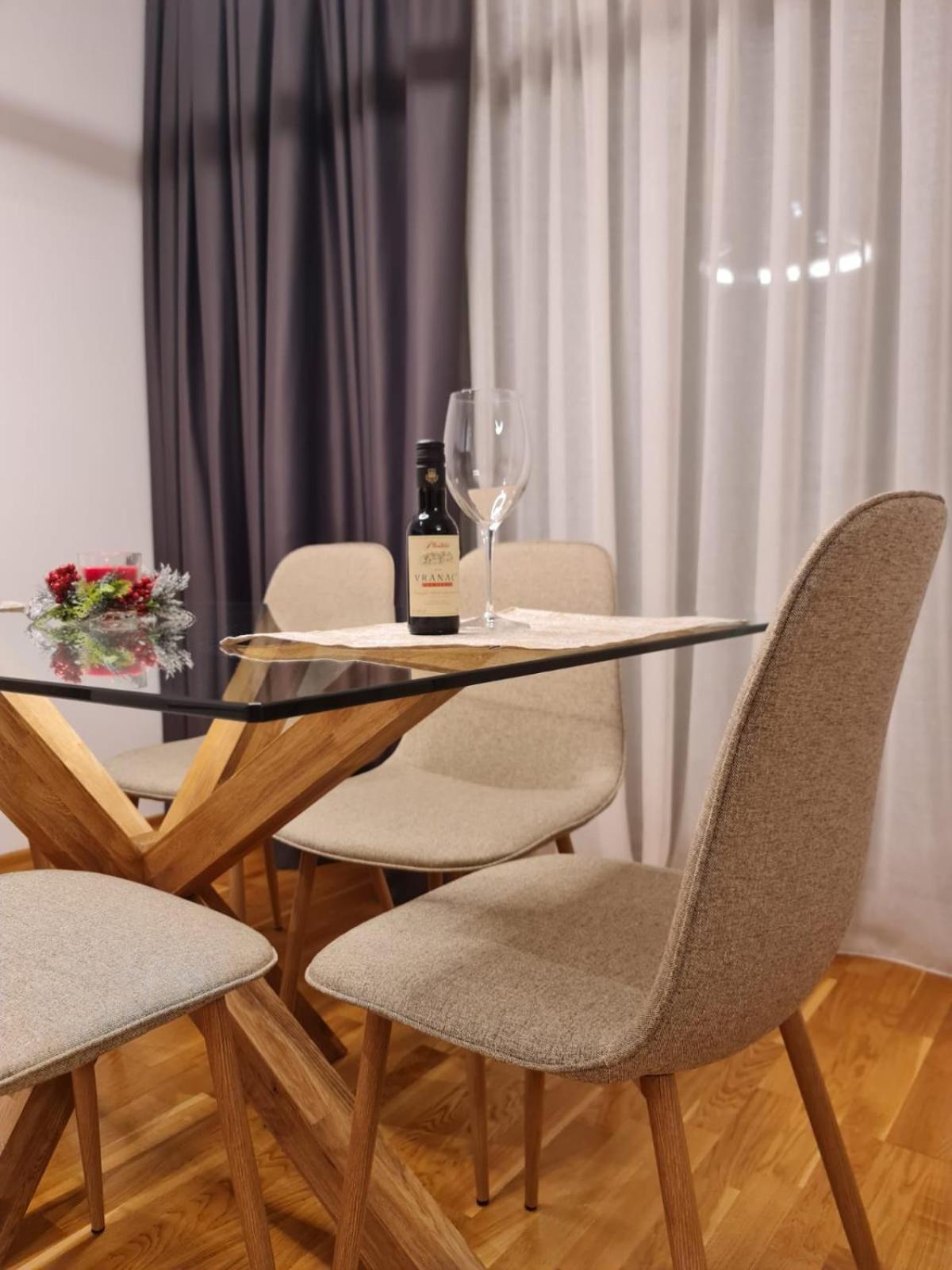 Harmonia Sunset Apartment บุดวา ภายนอก รูปภาพ